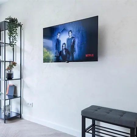 Alfa Doppelzimmer Teekueche Porsche Bosch L Gemeinschaftsbad Wifi Smarttv L Terrasse L Double With Kitchenette And Shared Bathroom L Terrace Bs21a4 Štutgart