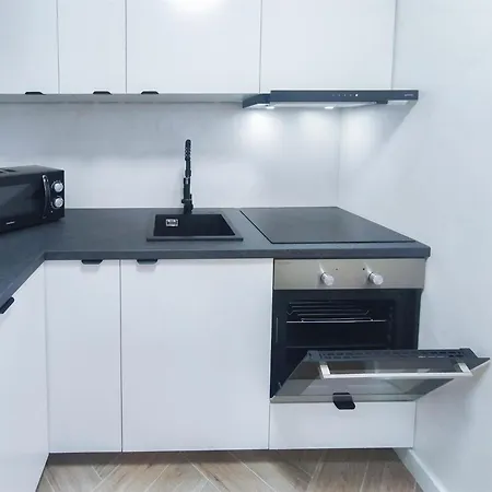 Alfa Doppelzimmer Teekueche Porsche Bosch L Gemeinschaftsbad Wifi Smarttv L Terrasse L Double With Kitchenette And Shared Bathroom L Terrace Bs21a4 Апартаменты *