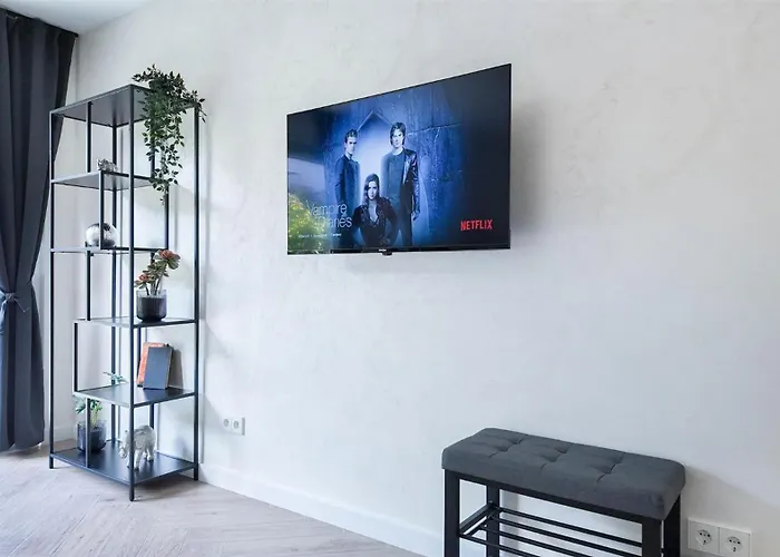 Alfa Doppelzimmer Teekueche Porsche Bosch L Gemeinschaftsbad Wifi Smarttv L Terrasse L Double With Kitchenette And Shared Bathroom L Terrace Bs21a4 Stuttgart