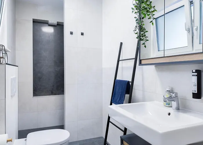 Alfa Doppelzimmer Teekueche Porsche Bosch L Gemeinschaftsbad Wifi Smarttv L Terrasse L Double With Kitchenette And Shared Bathroom L Terrace Bs21a4