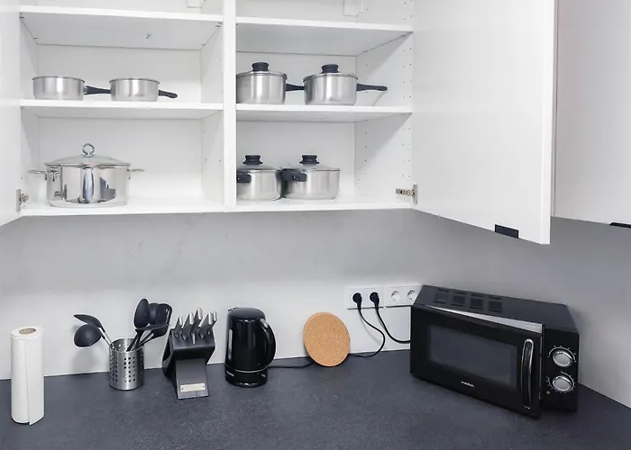 アパート Alfa Doppelzimmer Teekueche Porsche Bosch L Gemeinschaftsbad Wifi Smarttv L Terrasse L Double With Kitchenette And Shared Bathroom L Terrace Bs21a4 シュトゥットガルト