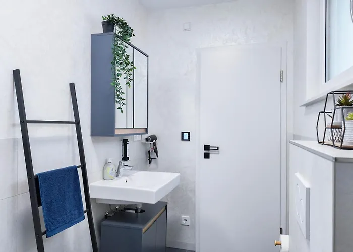 Alfa Doppelzimmer Teekueche Porsche Bosch L Gemeinschaftsbad Wifi Smarttv L Terrasse L Double With Kitchenette And Shared Bathroom L Terrace Bs21a4