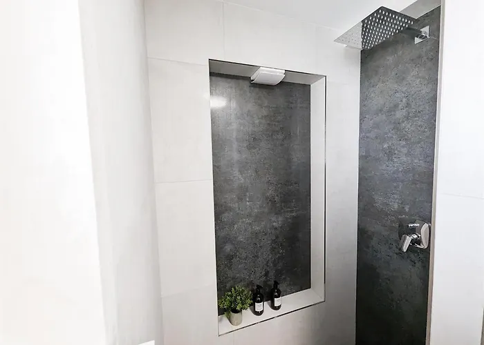 Alfa Doppelzimmer Teekueche Porsche Bosch L Gemeinschaftsbad Wifi Smarttv L Terrasse L Double With Kitchenette And Shared Bathroom L Terrace Bs21a4 アパート *